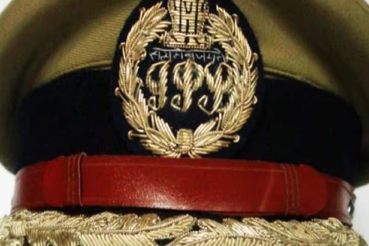 यूपी में 15 आईपीएस के तबादले, एंटी नारकोटिक्स टास्क फोर्स डीआईजी बने अब्दुल हमीद