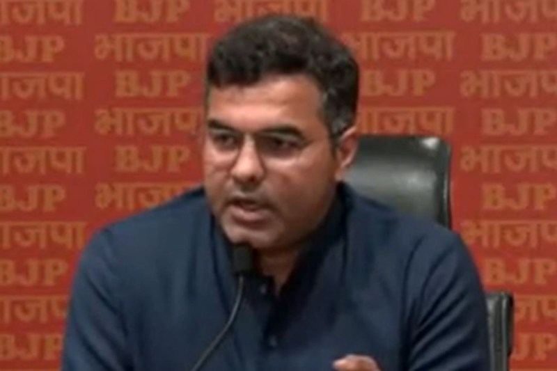 BJP Leader Sudhanshu Trivede and Parvesh Singh Attack On Aam Aadmi Party On Delhi Excise Policy Case