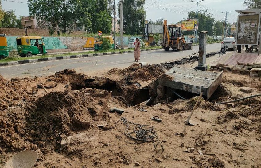 जमीन के नीचे रहस्य, सीवरेज लाइन की समस्या ढूंढने को चला सर्च ऑपरेशन