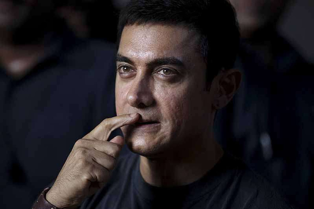 Netflix ने भी  Aamir Khan को दिया बड़ा झटका
