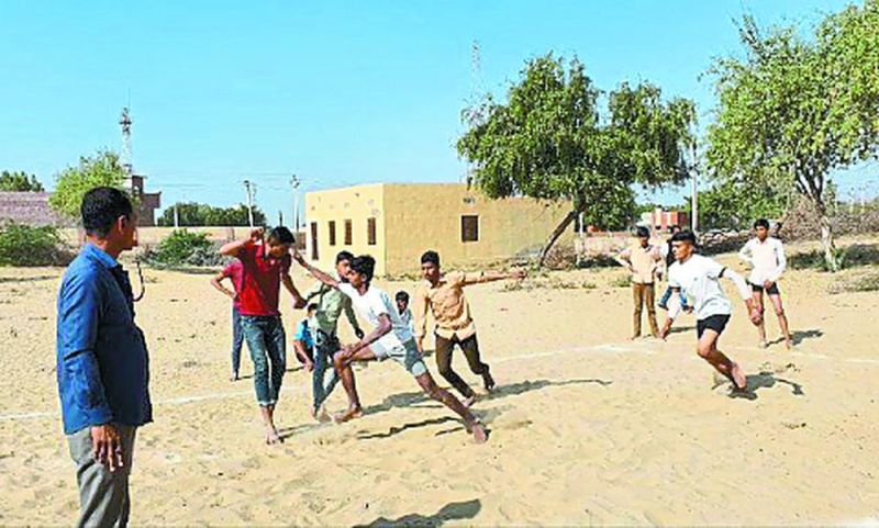 कहां मिलेगा 325 रुपए में क्रिकेट बेट !