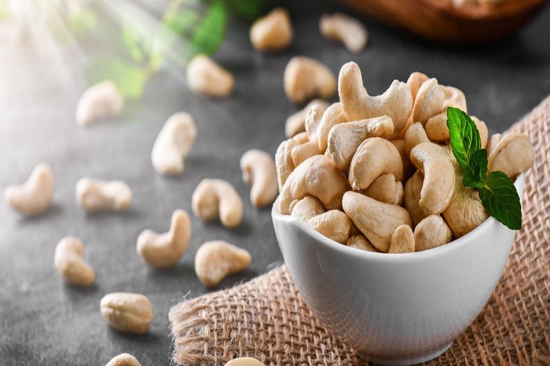 Cashew Benefits: सुबह खाली पेट काजू खाने वाले लोग हमेशा रहते है स्वस्थ, पाचन तंत्र होता है मजबूत