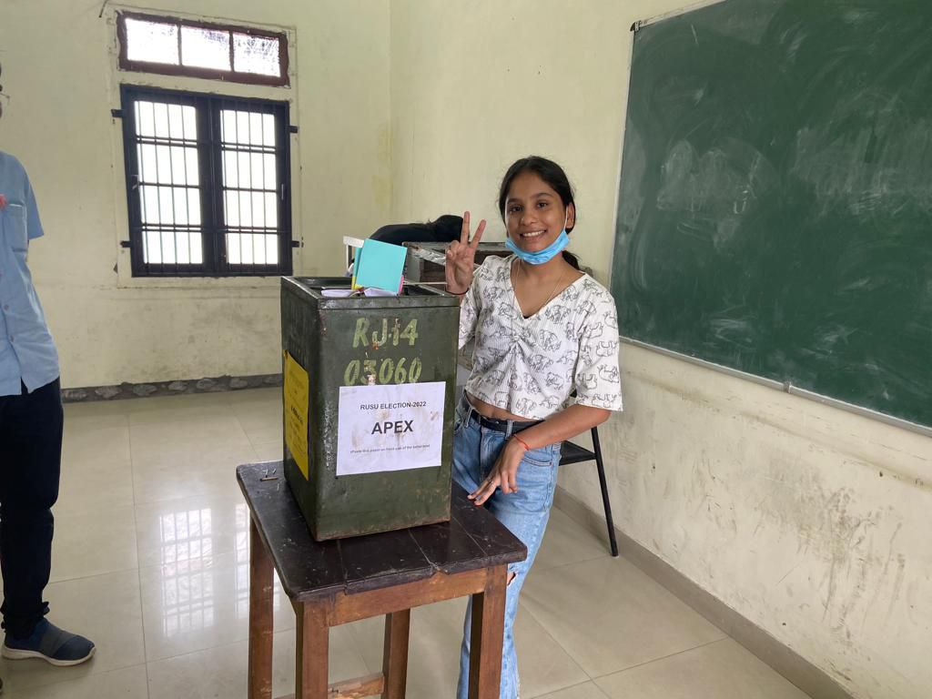 सत्ता के विपरित जाकर अपनी 'सरकार' बनाते आए हैं राजस्थान यूनिवर्सिटी के स्टूडेंट्स