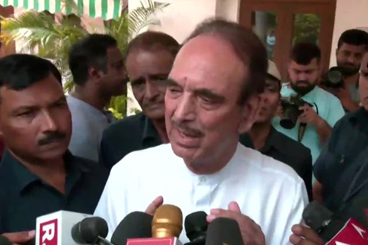 Ghulam Nabi Azad Attack On Congress Leader Says Flatterers Are Accusing Me