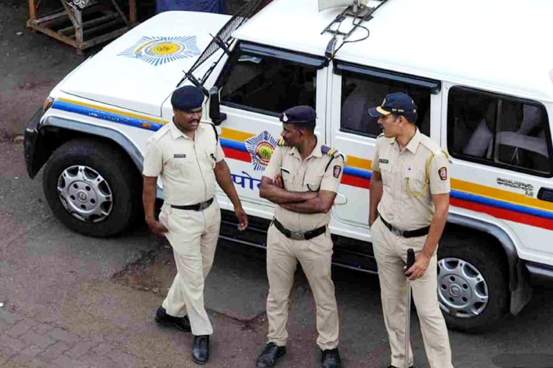 Satara Patan police.jpg