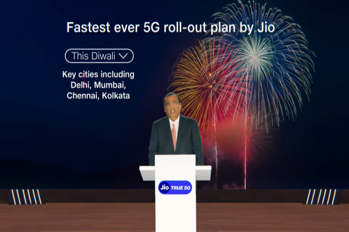 reliance-agm-reliance-jio-will-be-the-world-s-largest-5g-network-will-be-launched-by-diwali-7739259.jpg