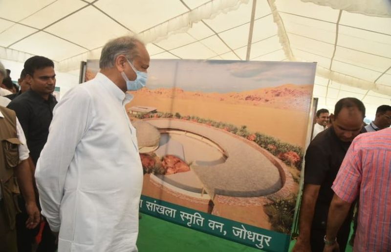 युवाओं और छात्रों को Rajasthan Govt देने वाली है बड़ी सौगात, CM Ashok Gehlot की घोषणा
