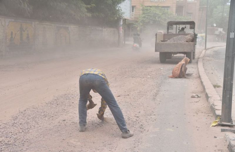 Rajasthan के इस शहर में सड़कें सुधारने के लिए CM की चेतावनी