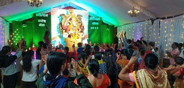 कॉलोनी के राजा