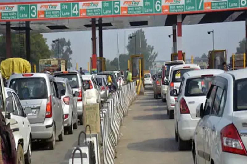 यमुना एक्सप्रेसवे व सीतापुर पर टोल टैक्स एक सितम्बर से महंगा, पर इन वाहनों को दी गई छूट