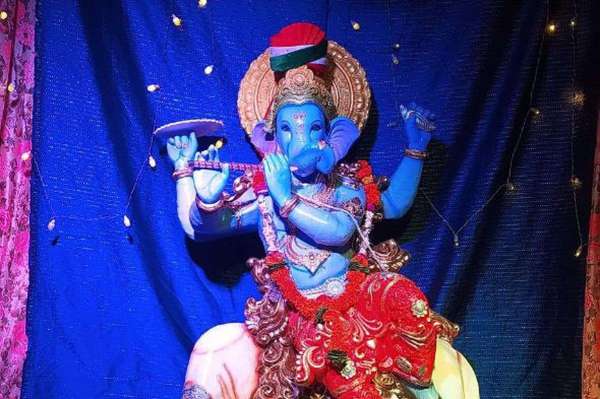 कॉलोनी के राजा