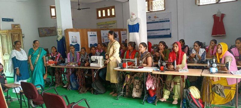 जिले के छह हजार से अधिक युवा बनेंगे आत्मनिर्भर