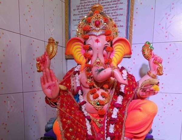 कॉलोनी के राजा