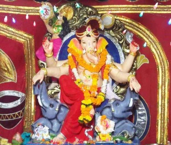 कॉलोनी के राजा