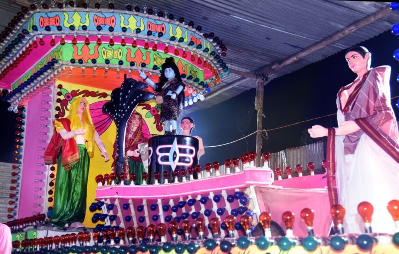 अनंत चतुर्दशी कल : मिलों ने तैयार की एक से बढ़कर एक झांकियां