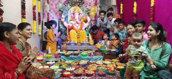 कॉलोनी के राजा