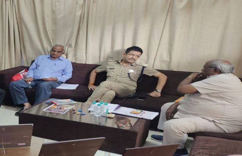 जुल्म से परेशान मां बोली - पेंशन से चलाती हूं खर्च फिर भी कटु शब्द बोलकर बेटी करती है मारपीट