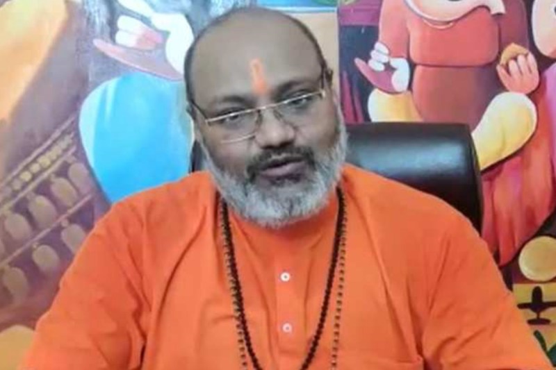 yati-narsinghanand-giri-started-bhiksha-yatra-for-sanatan-university.jpg