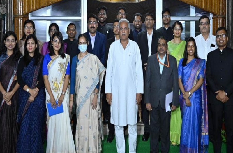 छत्तीसगढ़ के सीएम ने दी सीख, नवाचार का जनहित तथा विकास में करें बेहतर उपयोग