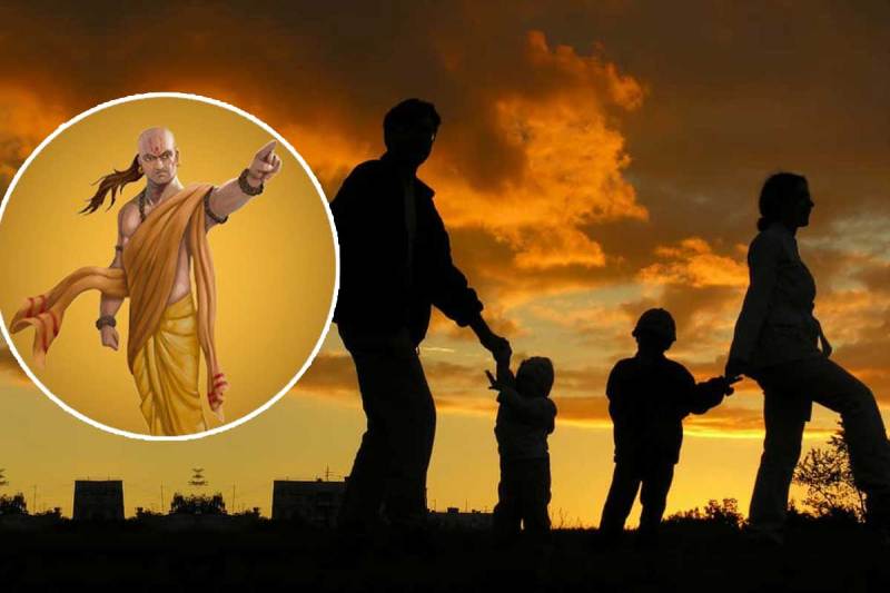 chanakya niti, chanakya niti in hindi, chanakya neeti, chanakya niti for family, ghar ka mukhiya quotes, head of the family quotes, acharya chanakya quotes, chanakya niti quotes in hindi,