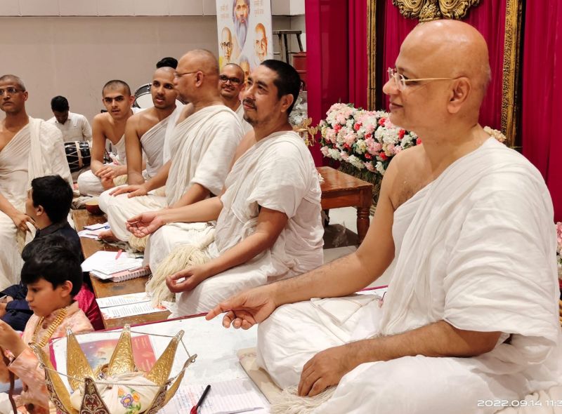 ज्ञान से प्रकाशित करते हैं आचार्य -आचार्य अरविन्दसागर