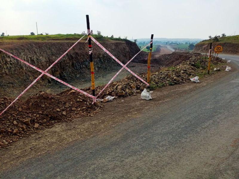 Caution tape will save you from falling in the ditch