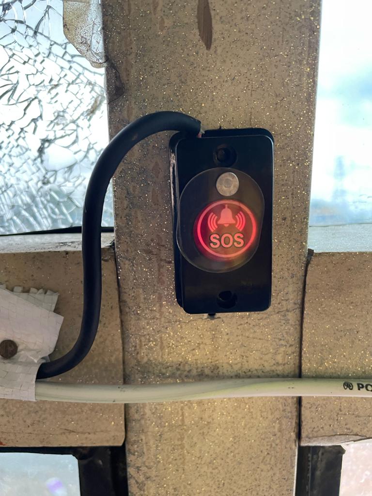 Panic button: पहली यात्री बस जिसमें लगा पैनिक बटन, क्या है खूबियां पढ़ें यह खबर