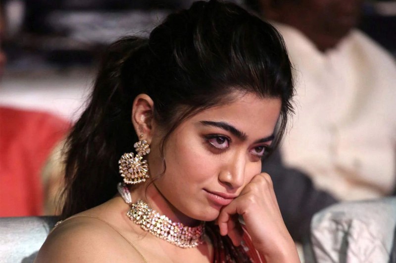 फैन फॉलोइंग के चक्कर में Rashmika Mandanna ने पकड़ी बॉलीवुड राह