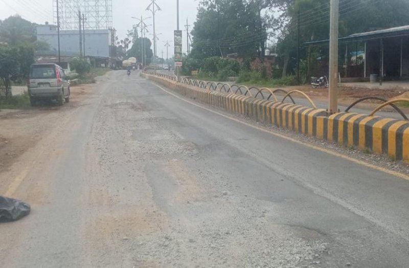 गीदम-दन्तेवाड़ा के बीच नुकीली बजरी गिट्टी पर चलकर आएंगे पदयात्री