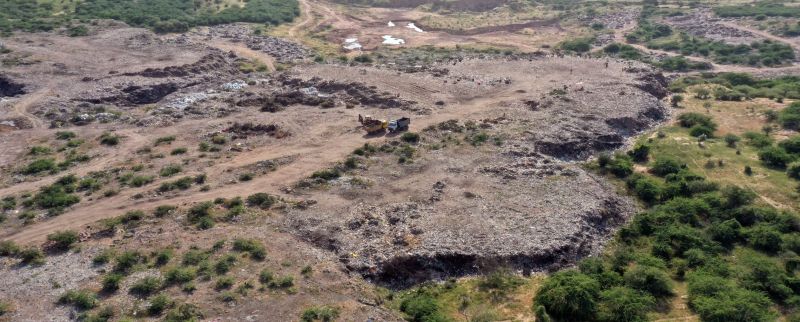 Rajasthan के इस शहर में 500 टन कचरा डाल धरती पर बना रहे पहाड़