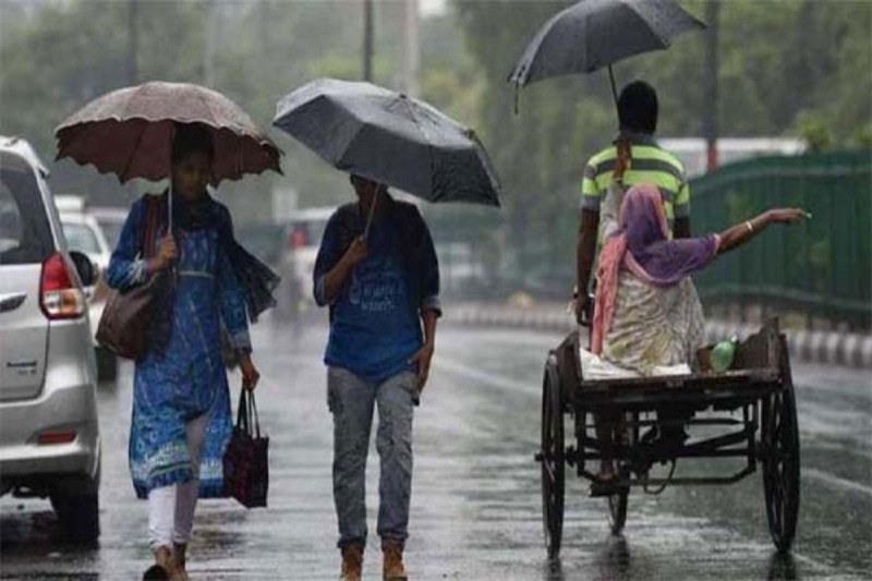heavy_rain_in_lucknow_kanpur_alert_issued_for_20_districts.jpg