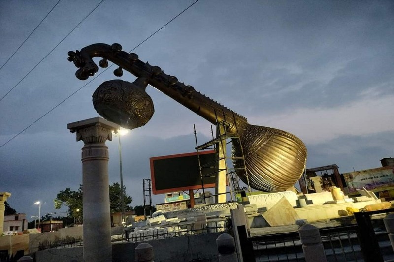 28 सितंबर को सीएम योगी करेंगे 92 कमल दल पर बने लता मंगेशकर चौक का अनावरण....जाने इस चौक की खासियत