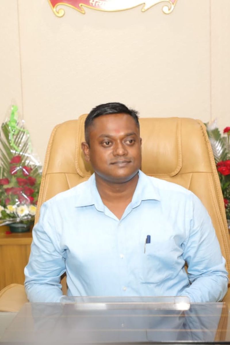 rajkot_collector_arun_maheshbabu.jpg