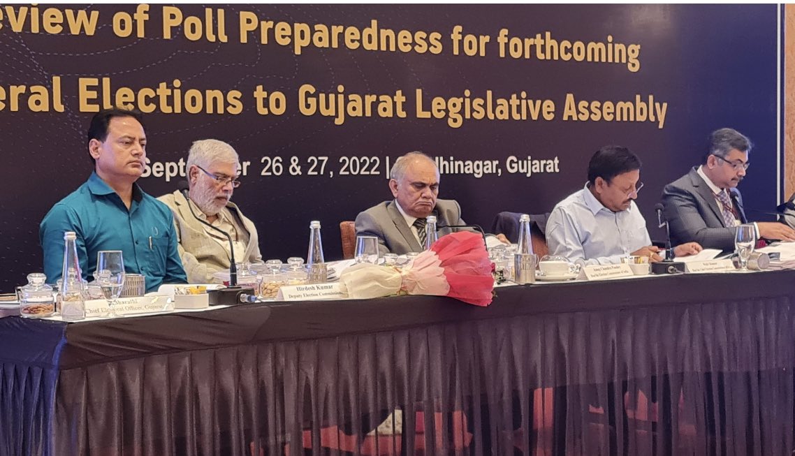 Gujarat: भाजपा ने कहा, बढ़ाया जाए मतदान का समय,  कांग्रेस की मांग, सूरत-सौराष्ट्र में एक साथ हो वोटिंग