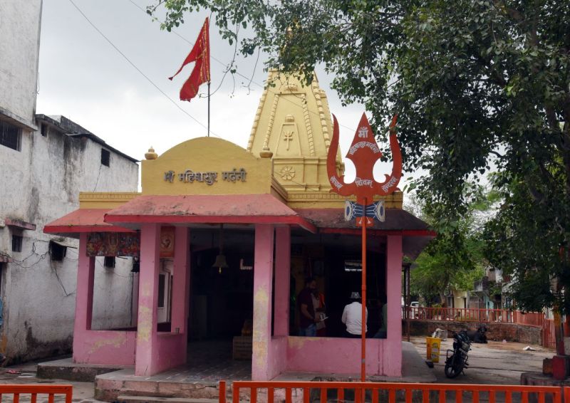 मां की महिमा देख अंग्रेज अफसर भी दंग