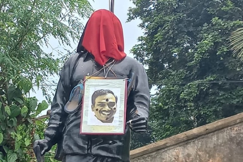 विल्लुपुरम में अन्ना की मूर्ति से छेड़छाड़ के बाद इलाके में तनाव