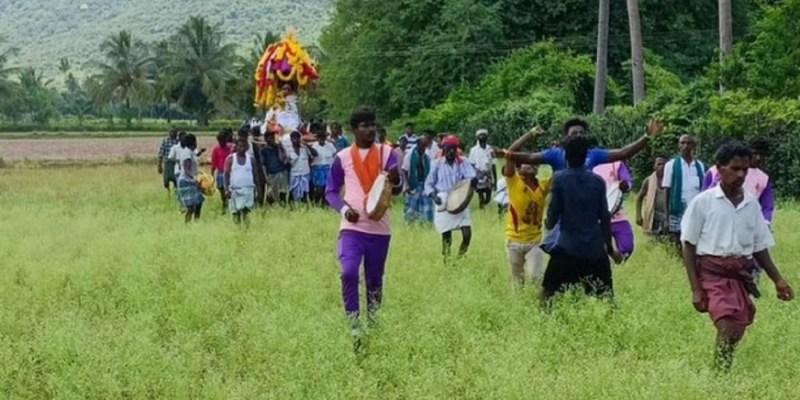 Carrying the dead to cremation ground no cakewalk for residents of this Tiruchy village