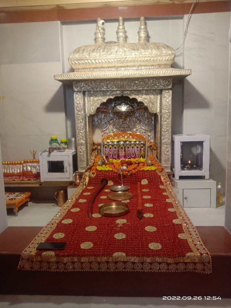 मां के आश्रय में मिलता है आत्मिक संतोष