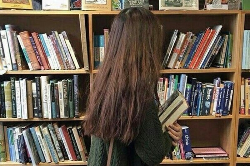 Girl Died in library in Pune