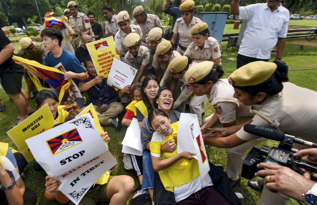 Tibetan youth protest outside Chinese Embassy in Delhi, demand Tibet's freedom