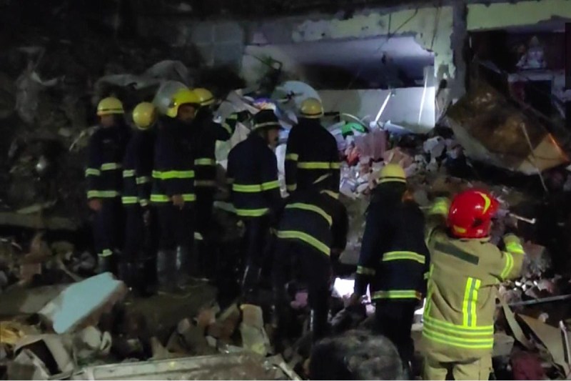 Navi Mumbai Kopar Khairane Building Collapsed Update