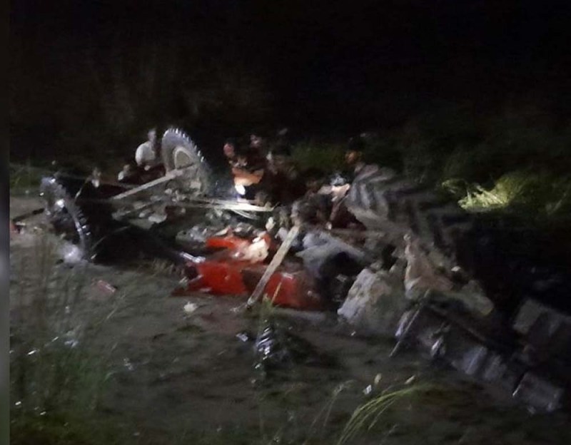 Kanpur Ghatampur Road Accident :मुंडन संस्कार की खुशियां मातम में बदली, खौफनाक मंजर देख दहले दिल
