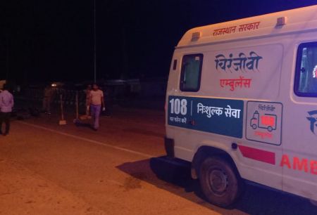 Accident: ट्रक की टक्कर से स्कूटी चालक की मौत, सवार घायल