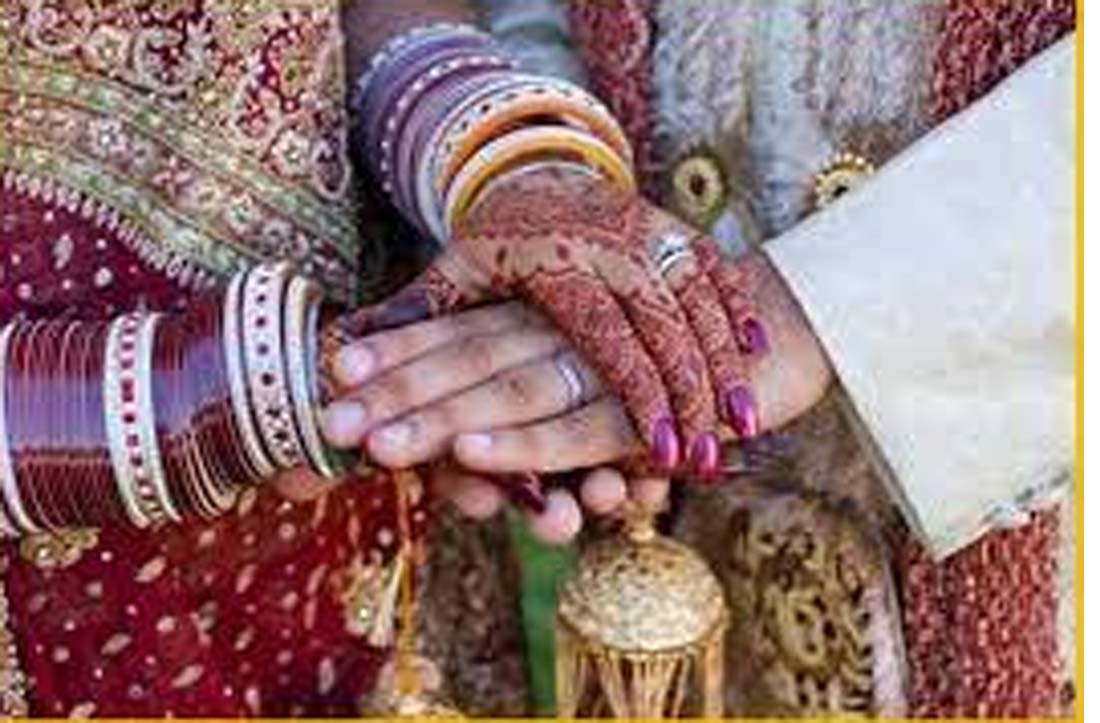 सगोत्रीय विवाह के विरोध में महापंचायत में पंचों ने सुनाया अगल होने का फरमान