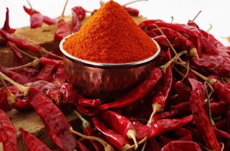 Red Chillie Price High: लालमिर्च हुई लाल, दाम पिछले साल के मुकाबले दोगुने