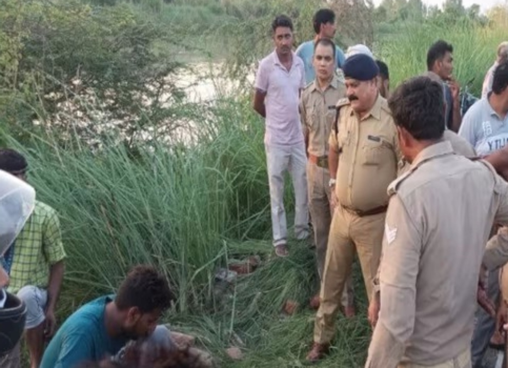 Bulandshahr Double Murder : दिल्ली पुलिस के सिपाही ने युवकों का अपहरण कर की हत्या, सिर काट गंगा में बहाए