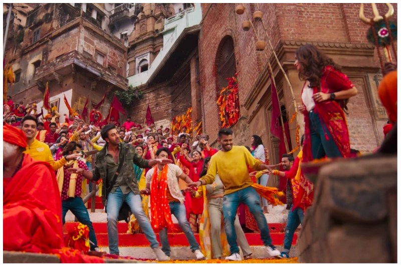 urvashi rautela wishes rishabh pant birthday gives flying kiss in viral video