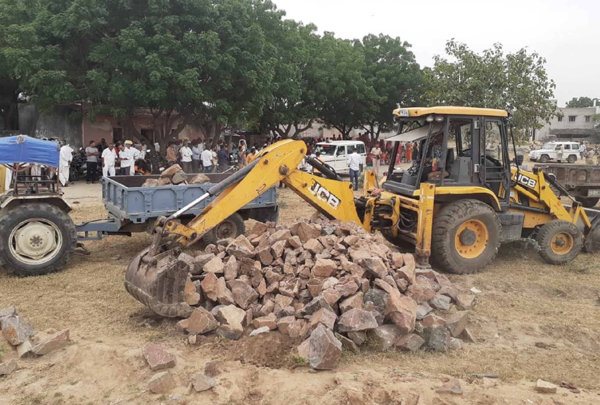 राजस्व बोर्ड के निर्देश पर प्रशासन ने वेरारामपुरा में 42 बीघा भूमि से हटाया अतिक्रमण, भारी पुलिस जाब्ता रहा तैनात