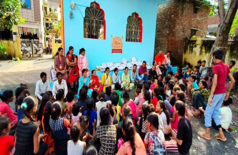 #Ratlam दीपावली के तोहफे मिले तो खिल उठे इनके चेहरे देखें Video