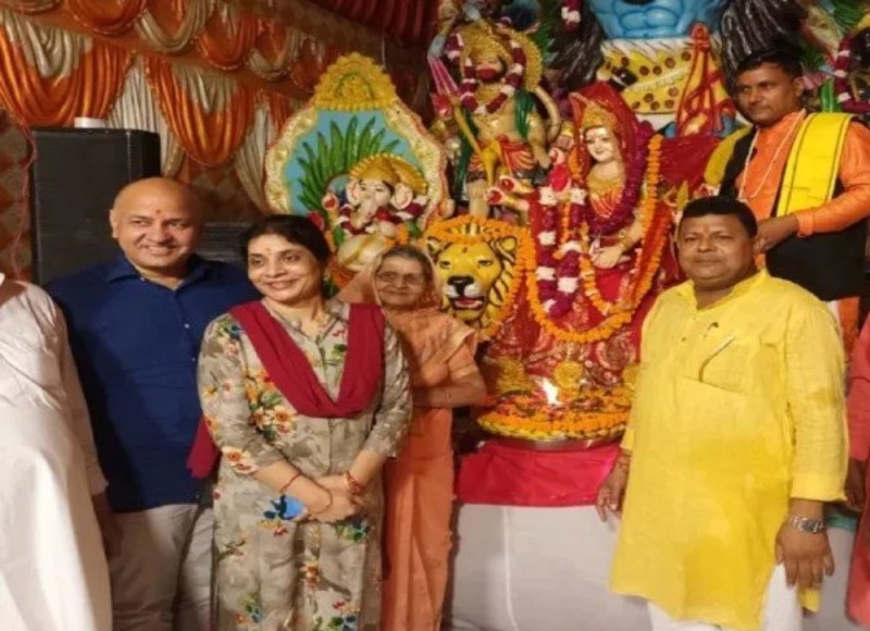 Delhi Deputy CM Manish Sisodia : दिल्ली के डिप्टी सीएम देवी की भक्ति में लीन,जागरण के भजनों पर हुए मुग्ध
